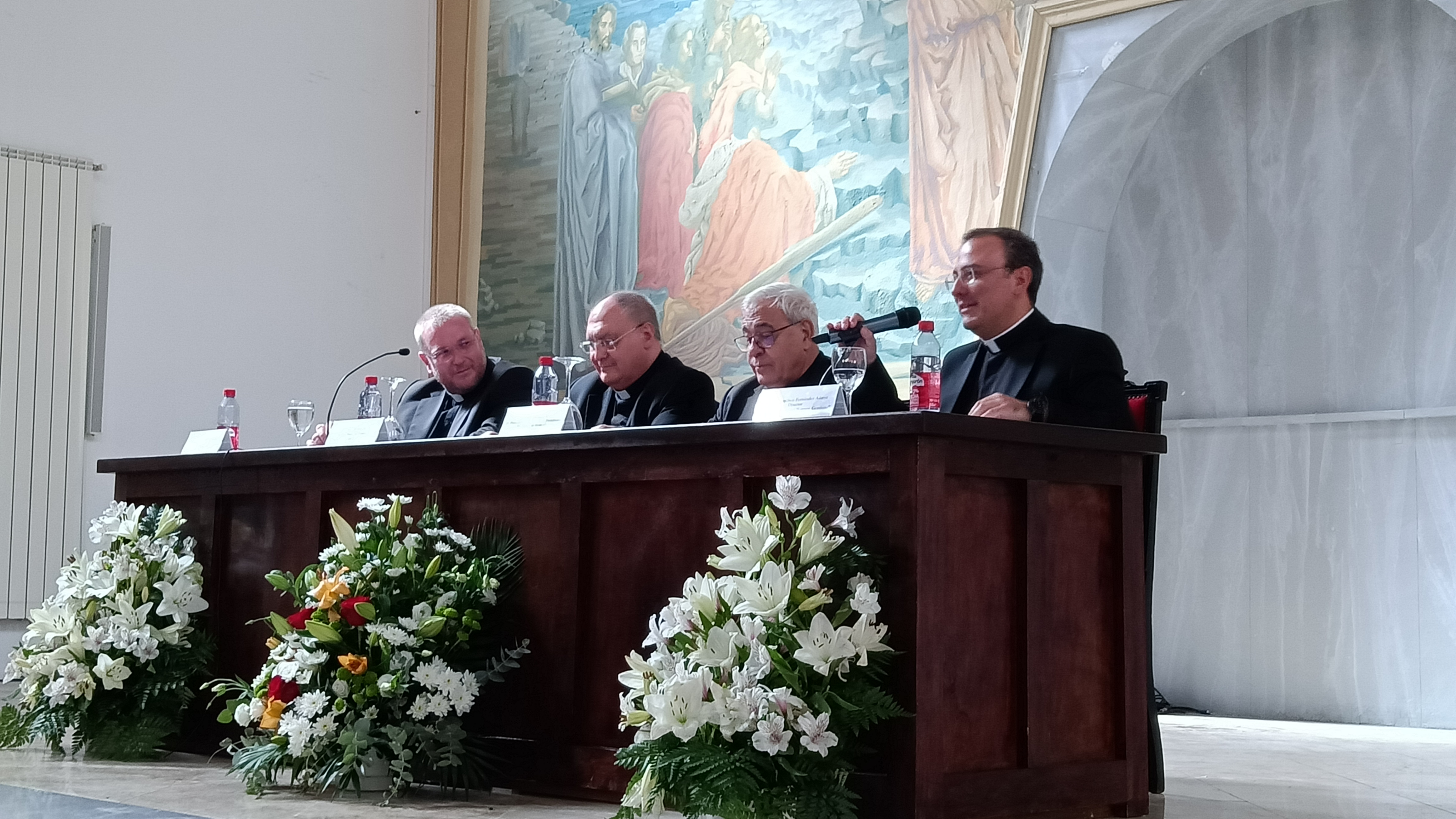 Instituto de Teología Lumen Gentium personas religioso